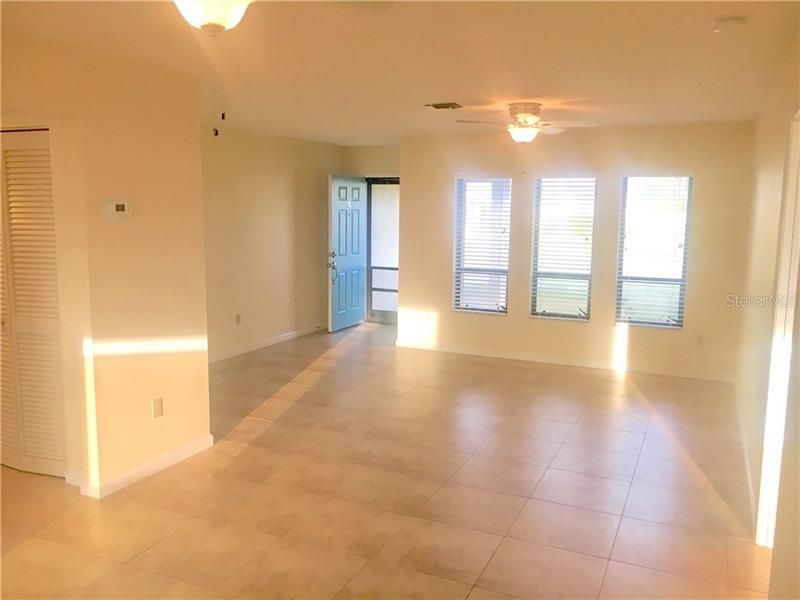 Recently Rented: $1,500 (2 beds, 2 baths, 1373 Square Feet)