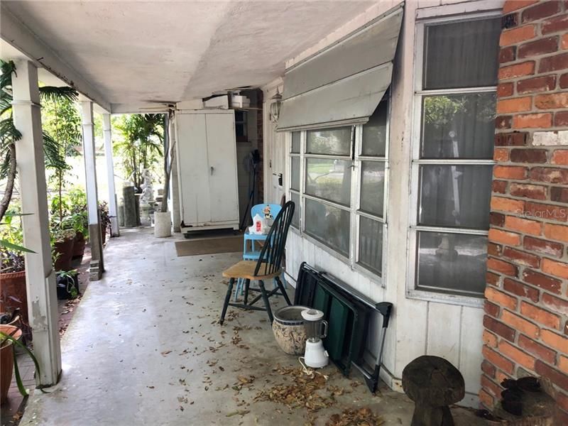 Recently Sold: $175,000 (3 beds, 2 baths, 1304 Square Feet)