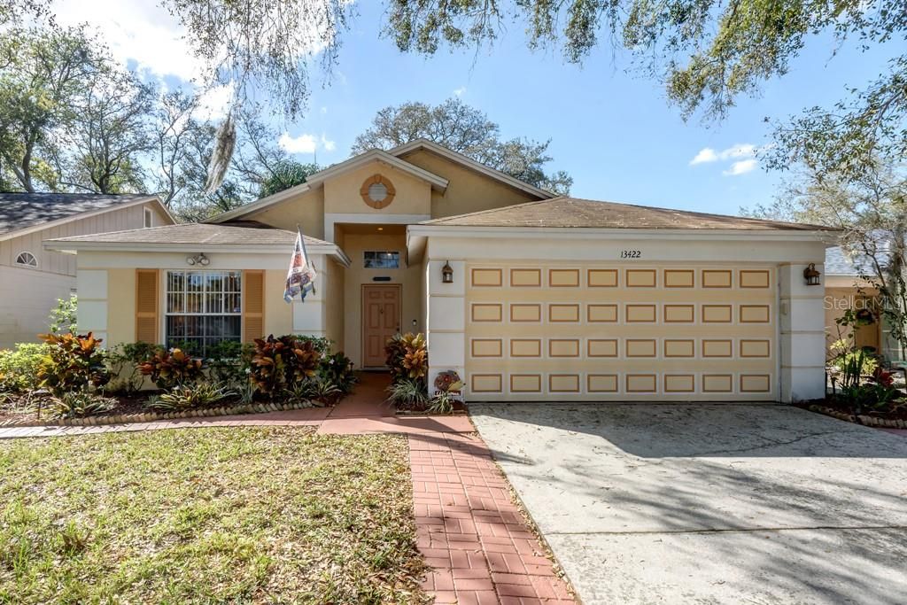 Recently Sold: $250,000 (3 beds, 2 baths, 1239 Square Feet)