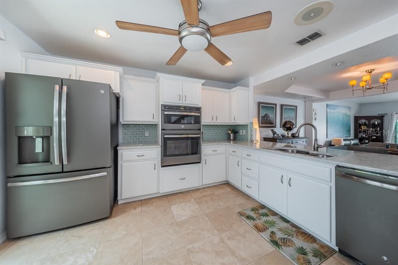 Recently Sold: $549,000 (2 beds, 2 baths, 1520 Square Feet)