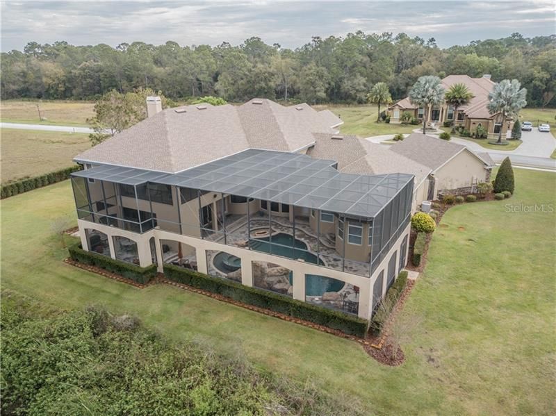 Recently Sold: $1,200,000 (4 beds, 5 baths, 6233 Square Feet)