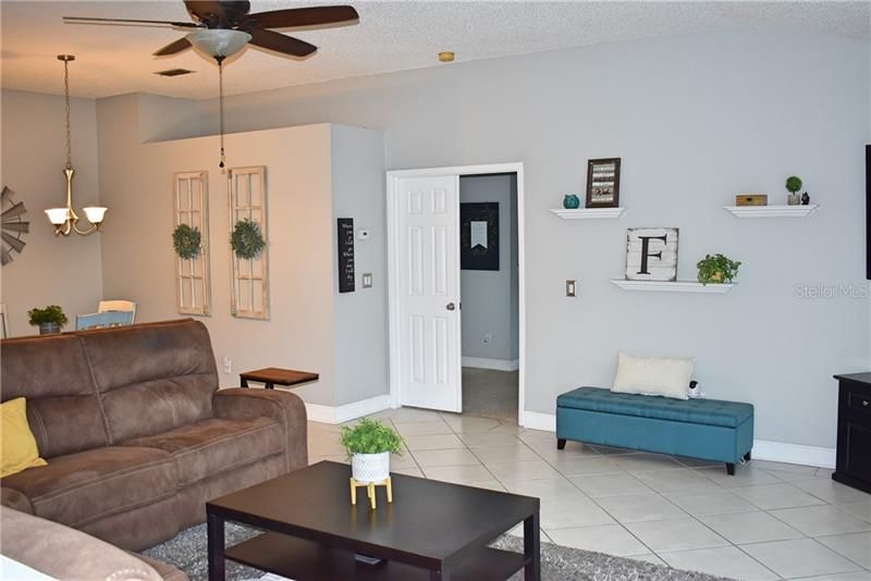 Recently Sold: $265,000 (3 beds, 2 baths, 1782 Square Feet)