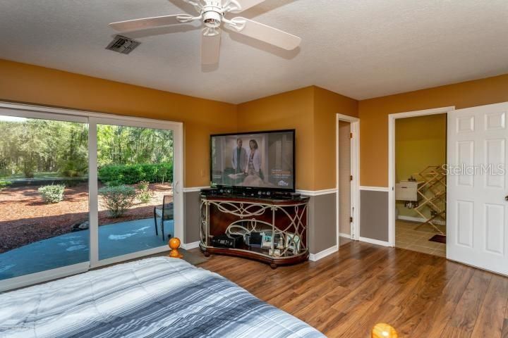 Recently Sold: $395,000 (3 beds, 2 baths, 2192 Square Feet)