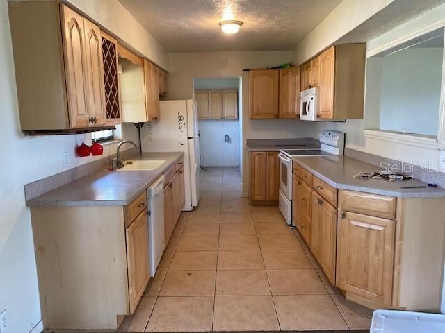 Recently Rented: $900 (2 beds, 2 baths, 1264 Square Feet)