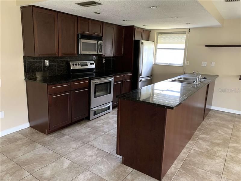 Recently Sold: $100,000 (2 beds, 2 baths, 1432 Square Feet)