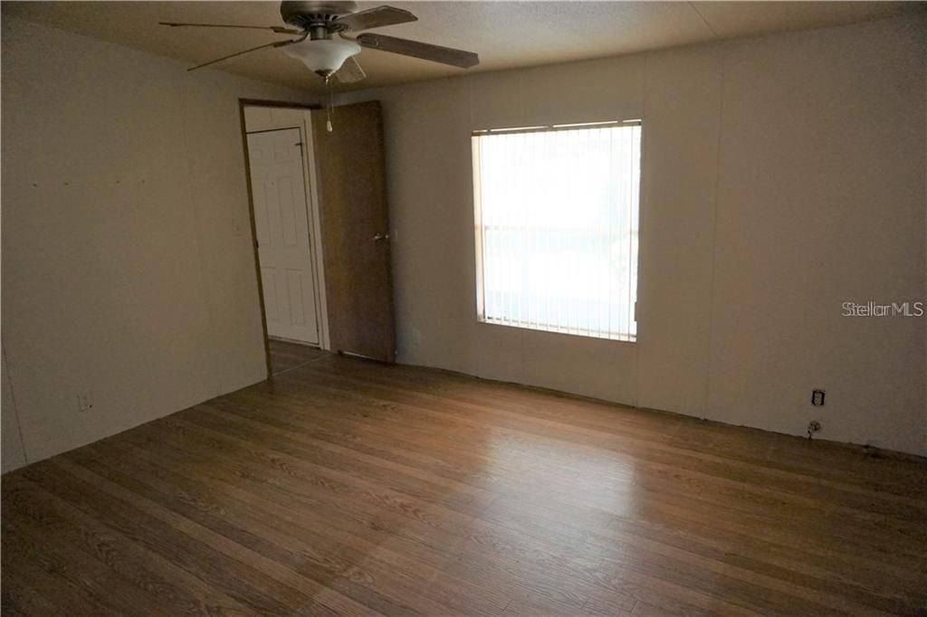 Recently Rented: $1,100 (3 beds, 2 baths, 1160 Square Feet)