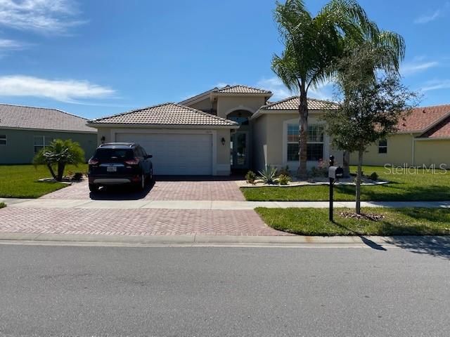 Recently Sold: $435,000 (3 beds, 2 baths, 2061 Square Feet)