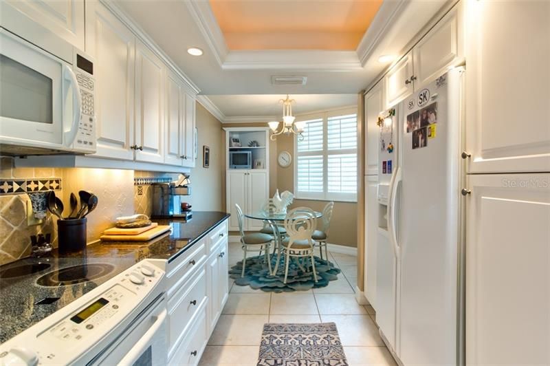 Recently Sold: $815,000 (2 beds, 2 baths, 1498 Square Feet)