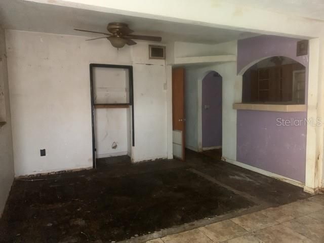 Recently Sold: $79,900 (3 beds, 1 baths, 1103 Square Feet)