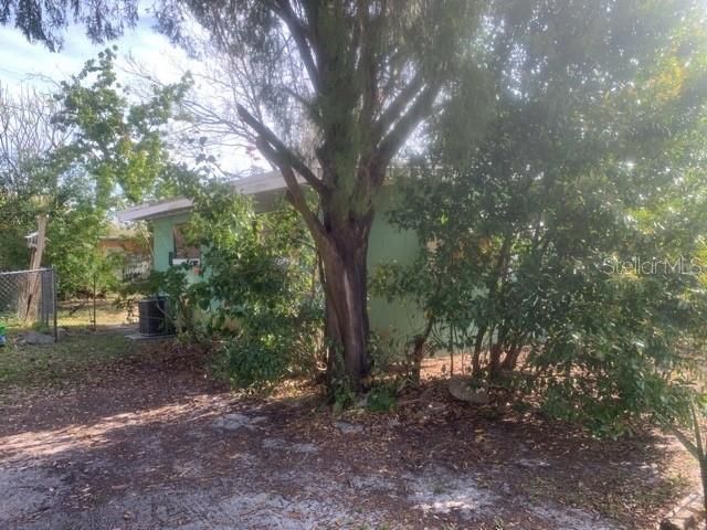 Recently Sold: $79,900 (3 beds, 1 baths, 1103 Square Feet)