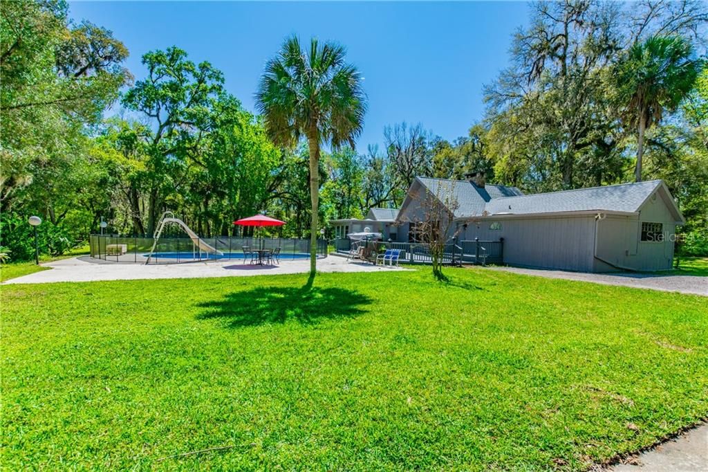 Recently Sold: $385,000 (4 beds, 2 baths, 2646 Square Feet)