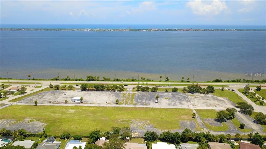 最近售出: $8,300,000 (10.31 acres)