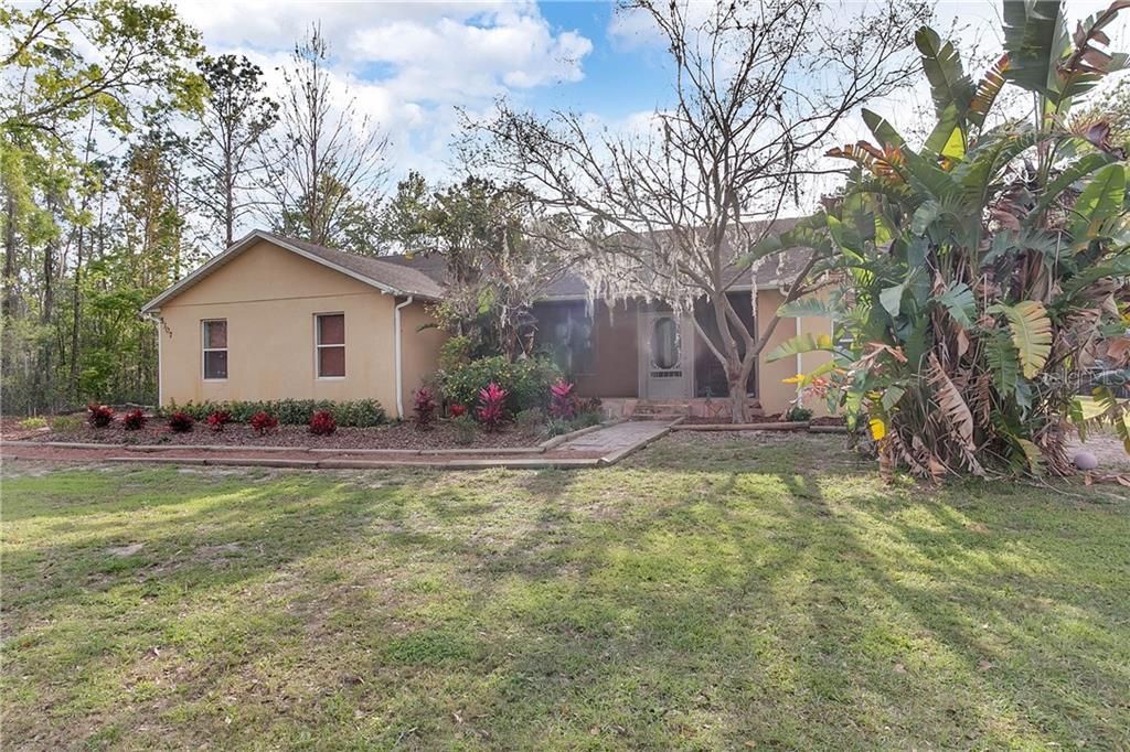 Recently Sold: $445,000 (5 beds, 3 baths, 3053 Square Feet)