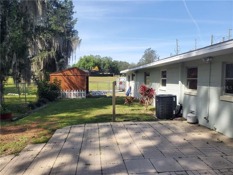 Recently Sold: $275,000 (3 beds, 2 baths, 1248 Square Feet)