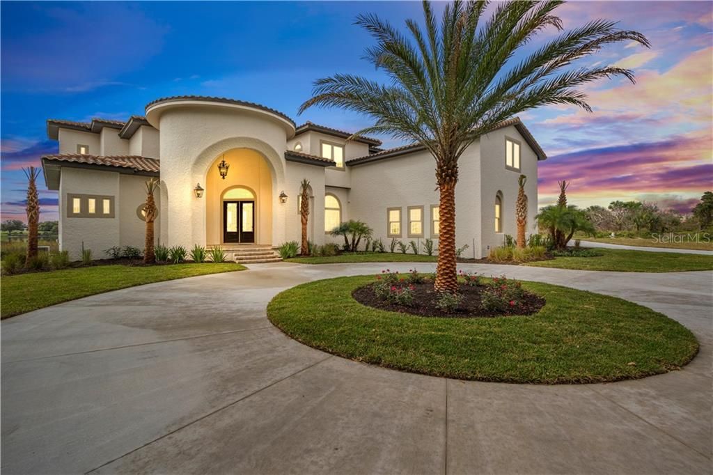 Recently Sold: $1,039,000 (5 beds, 5 baths, 5367 Square Feet)