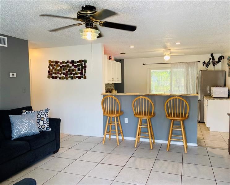 Recently Sold: $149,900 (4 beds, 1 baths, 1276 Square Feet)
