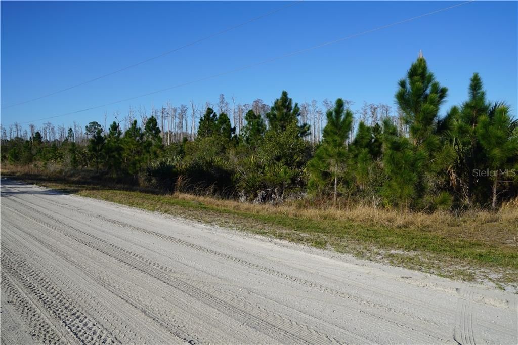 Vendido Recientemente: $89,000 (11.20 acres)