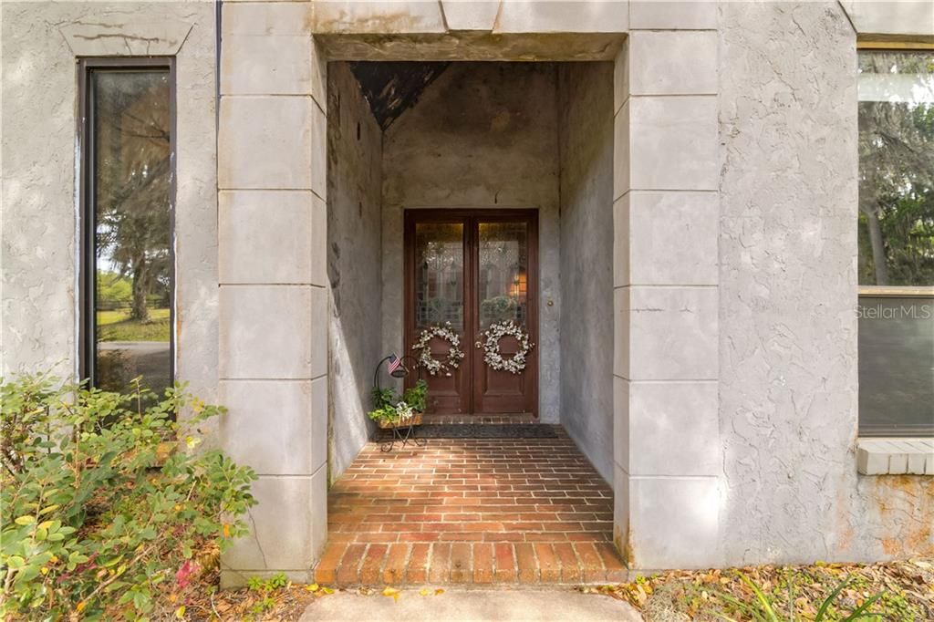 Recently Sold: $1,500,000 (5 beds, 4 baths, 3861 Square Feet)