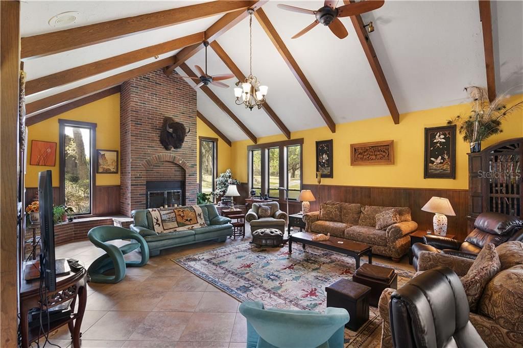 Recently Sold: $1,500,000 (5 beds, 4 baths, 3861 Square Feet)