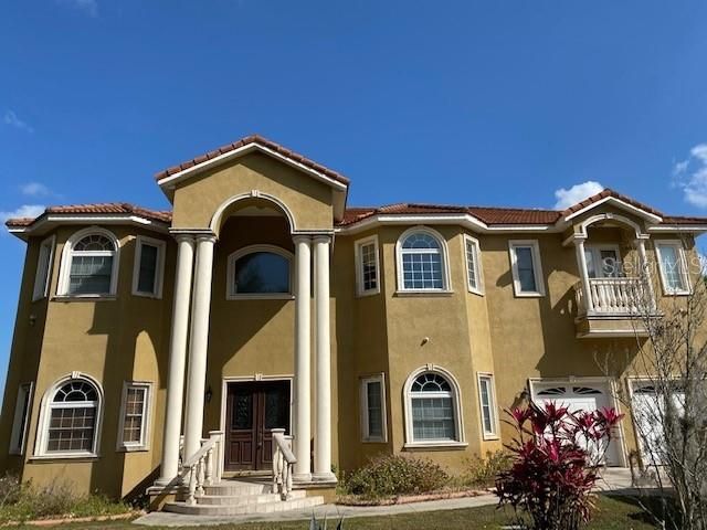 Recently Rented: $2,800 (5 beds, 3 baths, 5112 Square Feet)