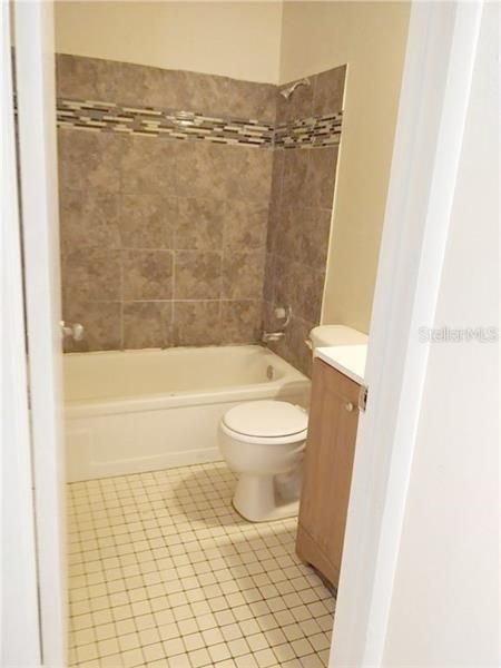 Недавно арендовано: $995 (2 спален, 1 ванн, 812 Квадратных фут)