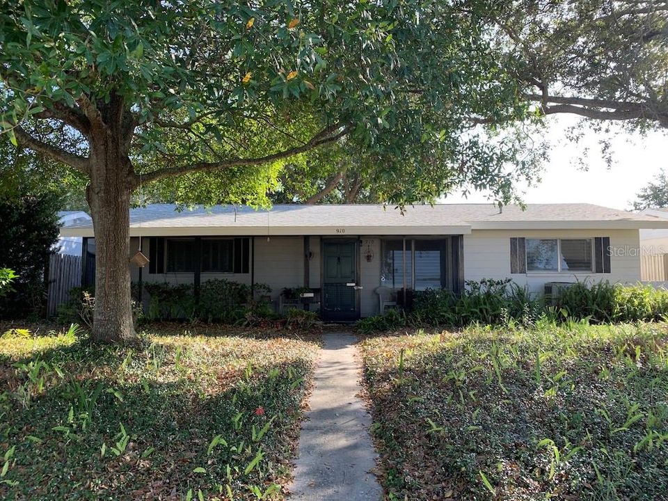 Recently Sold: $205,000 (2 beds, 1 baths, 900 Square Feet)