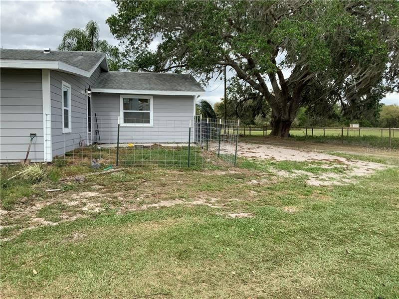 Recently Sold: $349,000 (3 beds, 2 baths, 1728 Square Feet)