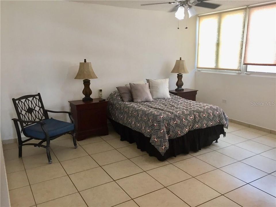 Vendido Recientemente: $165,000 (3 camas, 2 baños, 1816 Pies cuadrados)