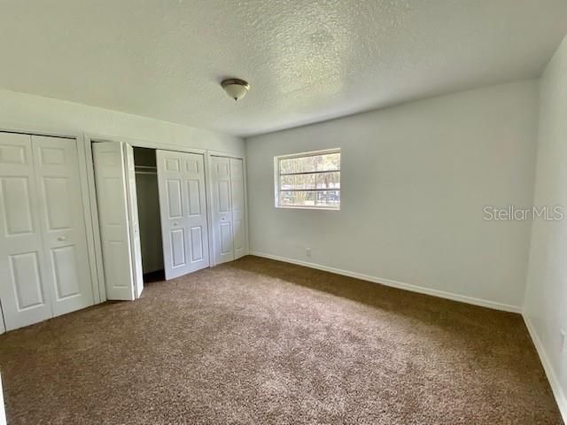 Recently Rented: $950 (3 beds, 2 baths, 1477 Square Feet)