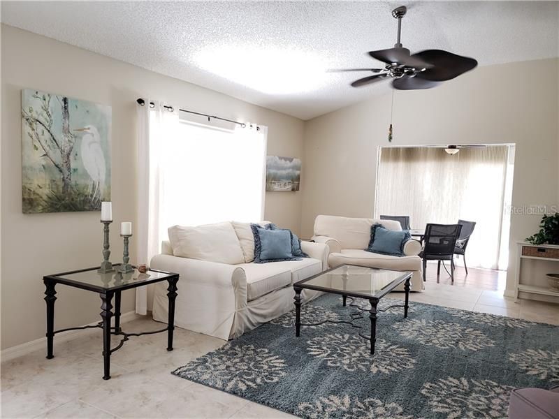 Recently Sold: $270,000 (2 beds, 2 baths, 1196 Square Feet)
