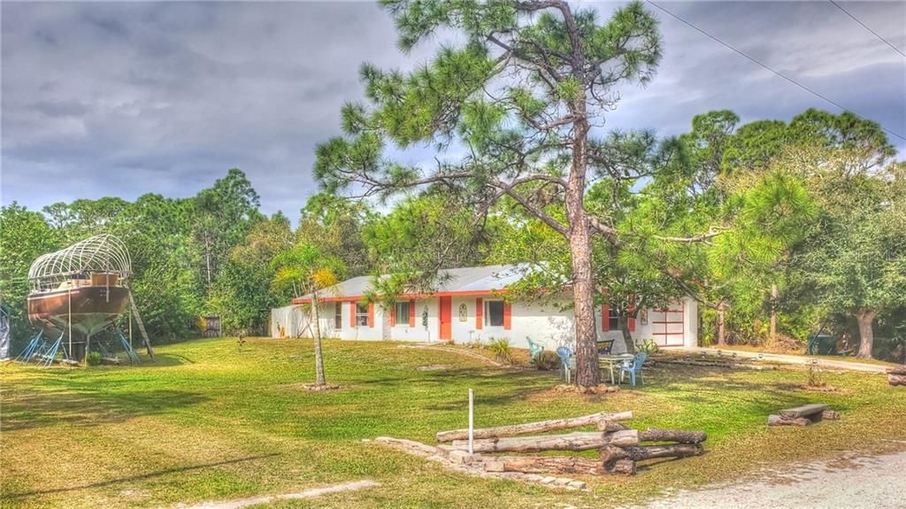 Recently Sold: $139,000 (3 beds, 2 baths, 1164 Square Feet)