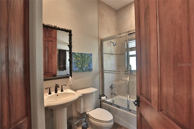 Recently Sold: $1,139,000 (3 beds, 2 baths, 3161 Square Feet)