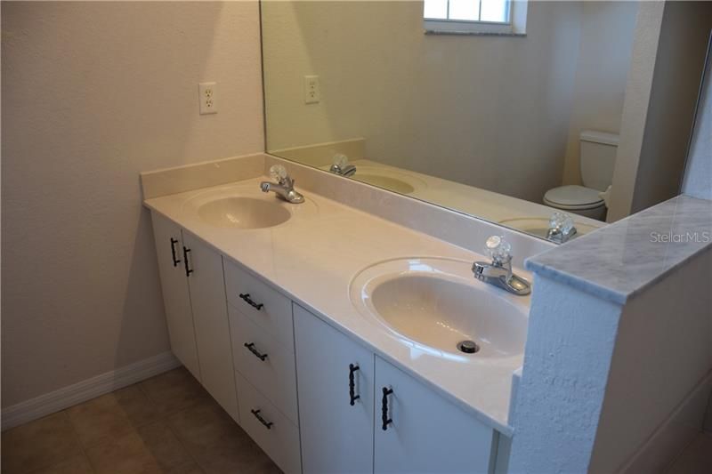 Недавно арендовано: $975 (3 спален, 2 ванн, 1218 Квадратных фут)
