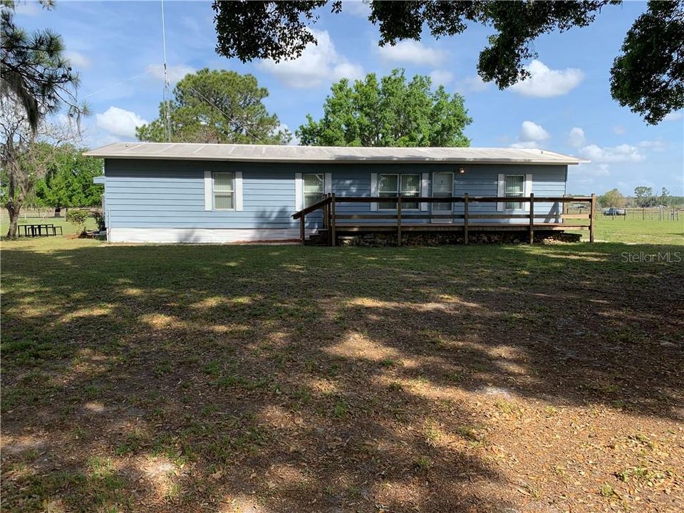 Recently Sold: $145,000 (3 beds, 2 baths, 1344 Square Feet)