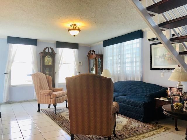 Recently Sold: $309,000 (4 beds, 2 baths, 2400 Square Feet)