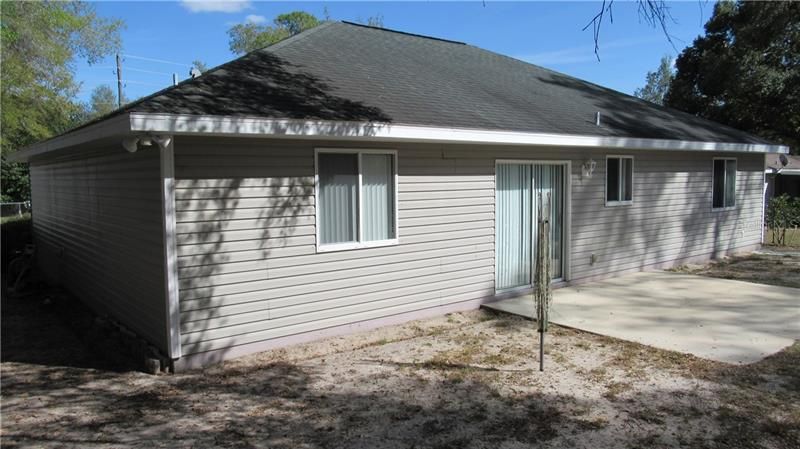 Recently Sold: $129,900 (3 beds, 2 baths, 1359 Square Feet)