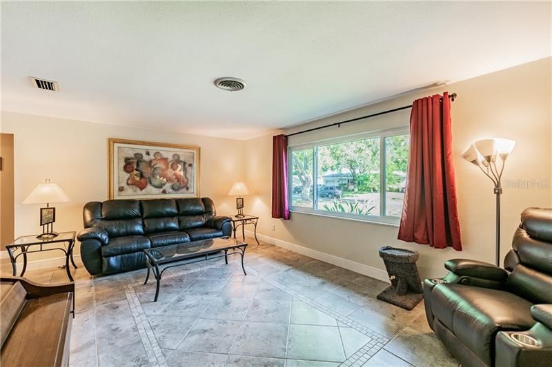 Recently Sold: $288,888 (2 beds, 2 baths, 1453 Square Feet)