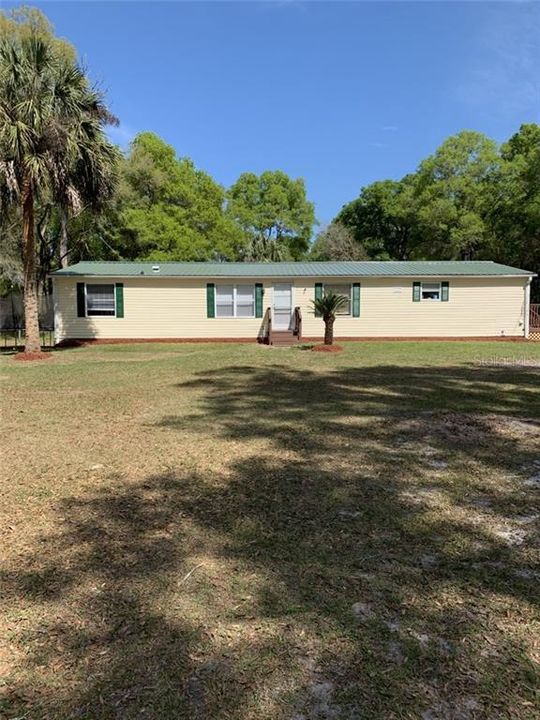 Recently Sold: $107,500 (3 beds, 2 baths, 1664 Square Feet)