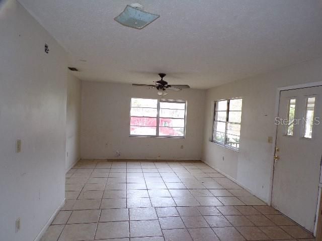 Recently Sold: $39,000 (2 beds, 1 baths, 850 Square Feet)