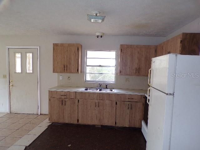 Recently Sold: $39,000 (2 beds, 1 baths, 850 Square Feet)