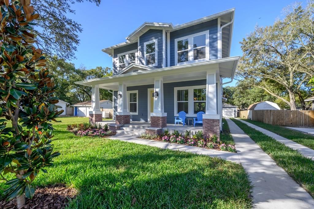 Recently Sold: $650,000 (4 beds, 3 baths, 1907 Square Feet)