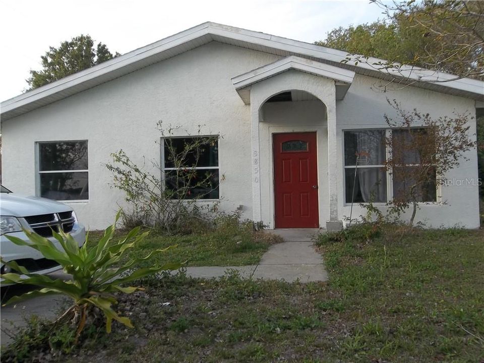 最近售出: $124,900 (3 贝兹, 1 浴室, 952 平方英尺)