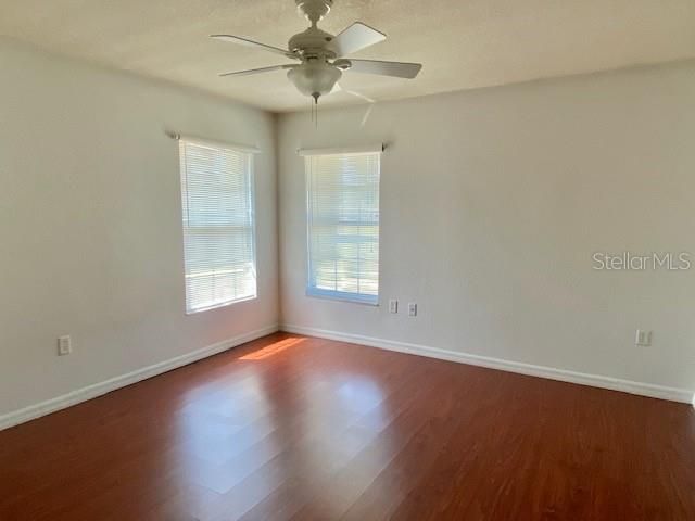 Recently Rented: $1,500 (4 beds, 2 baths, 2432 Square Feet)