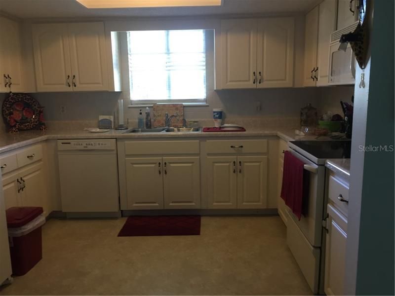 Recently Rented: $900 (2 beds, 2 baths, 1304 Square Feet)