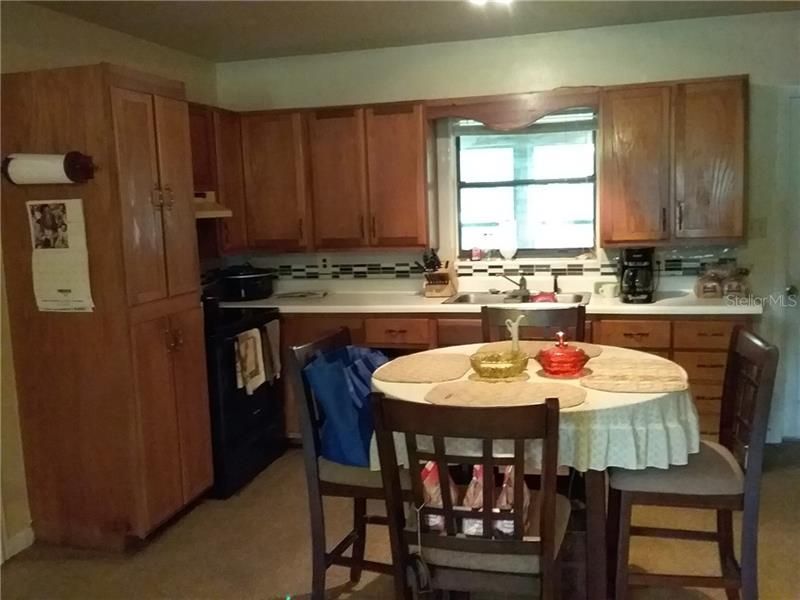 Vendido Recientemente: $87,000 (3 camas, 2 baños, 1741 Pies cuadrados)