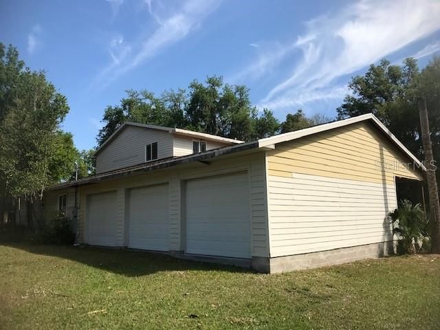 Recently Sold: $95,000 (3 beds, 2 baths, 2758 Square Feet)