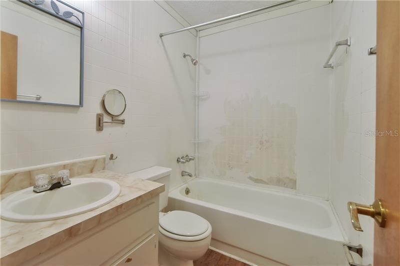 最近售出: $125,000 (3 贝兹, 2 浴室, 1357 平方英尺)