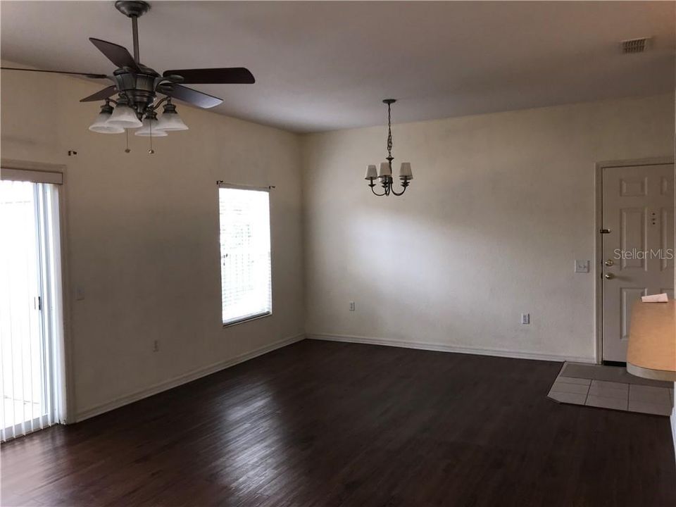 Recently Rented: $1,000 (2 beds, 2 baths, 1017 Square Feet)