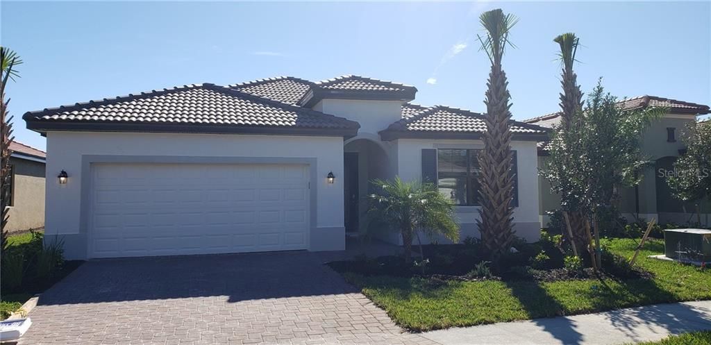 Recently Sold: $399,000 (3 beds, 3 baths, 2201 Square Feet)