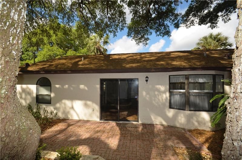 Recently Rented: $1,550 (3 beds, 2 baths, 1554 Square Feet)
